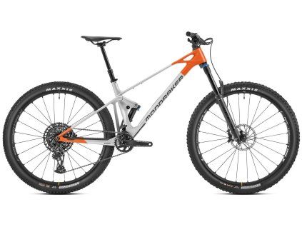 MONDRAKER Raze Carbon R, racing silver/orange, 2025 (Varianta Velikost M)